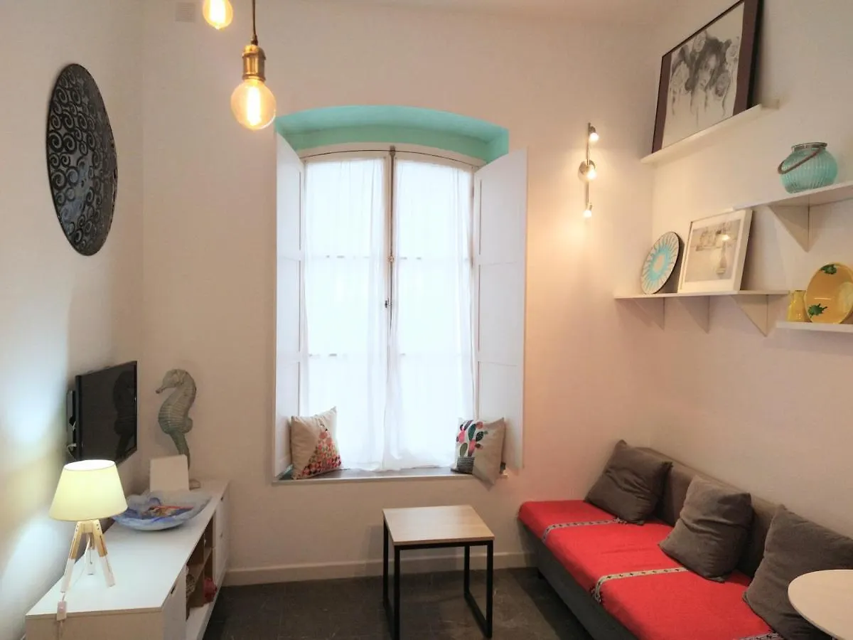 La casita de las ventanas verdes Cádiz Apartamento